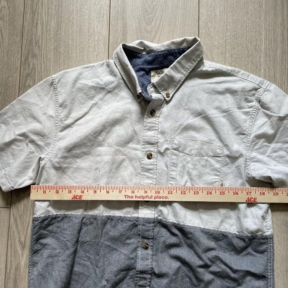 Vans Button-Up Shirt Men's Gray Medium Front Chest Pocket Short Sleeves Collared - Picture 3 of 5